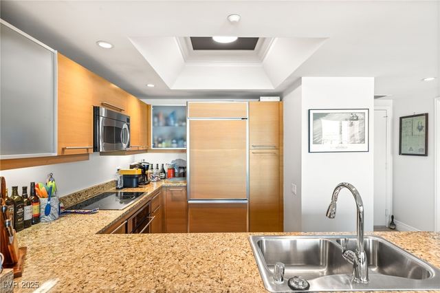 222 Karen Avenue 3305, Las Vegas, NV 89109