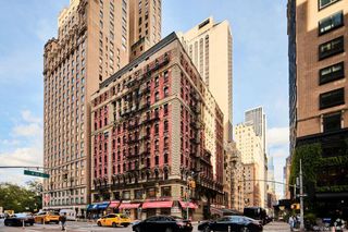 57 W 58th Street 3F, New York (manhattan), NY 10019