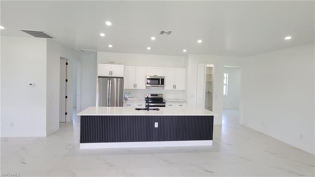 3504 41st ST SW, LEHIGH ACRES, FL 33976 — photo 2
