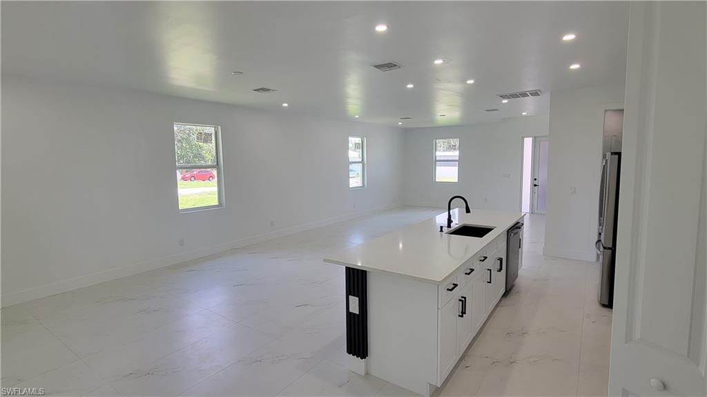 3504 41st ST SW, LEHIGH ACRES, FL 33976 — photo 3