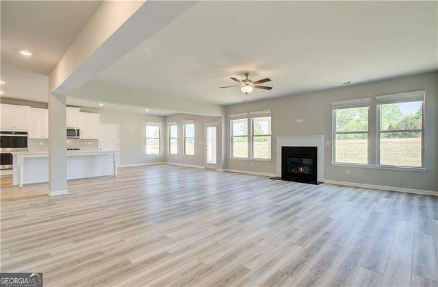 140 Haverling Pass, Hampton, GA 30228