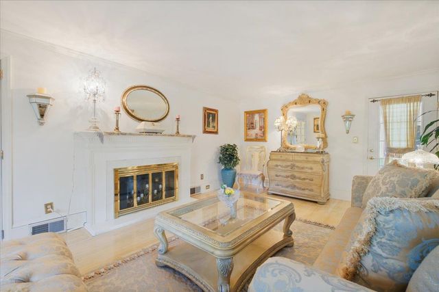 82 E Cedar Street, Poughkeepsie, NY 12601