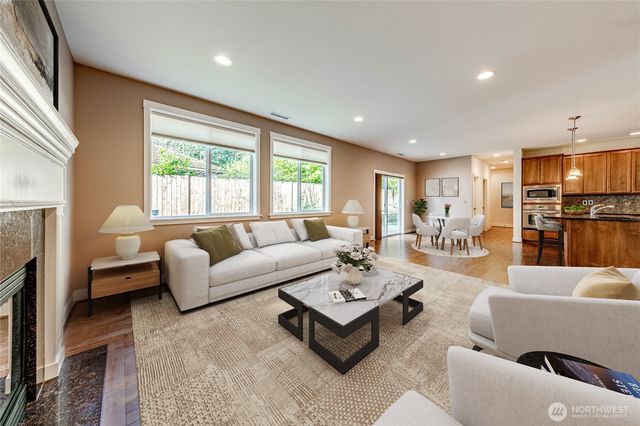 21914 78th Place W, Edmonds, WA 98026