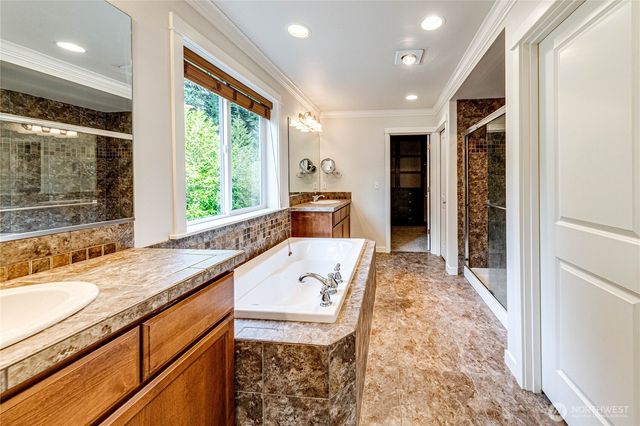 21914 78th Place W, Edmonds, WA 98026