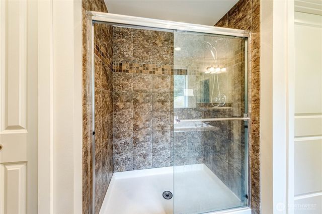 21914 78th Place W, Edmonds, WA 98026