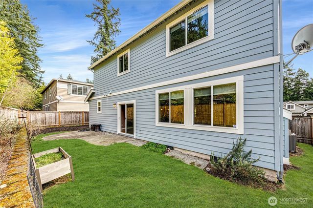 21914 78th Place W, Edmonds, WA 98026