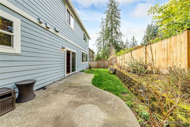 21914 78th Place W, Edmonds, WA 98026