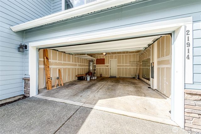 21914 78th Place W, Edmonds, WA 98026
