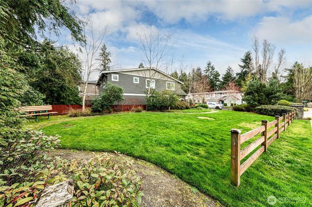 21914 78th Place W, Edmonds, WA 98026