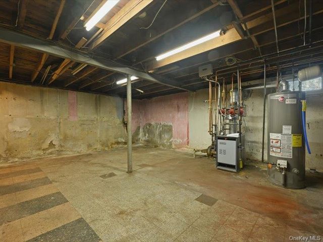 955 Bruce Drive, Wantagh, NY 11793