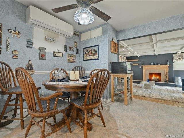 955 Bruce Drive, Wantagh, NY 11793