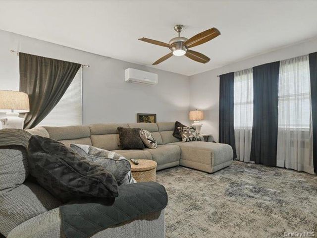 955 Bruce Drive, Wantagh, NY 11793