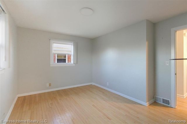 11085 Busch Avenue, Warren, MI 48089