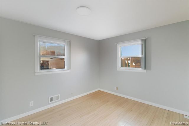 11085 Busch Avenue, Warren, MI 48089