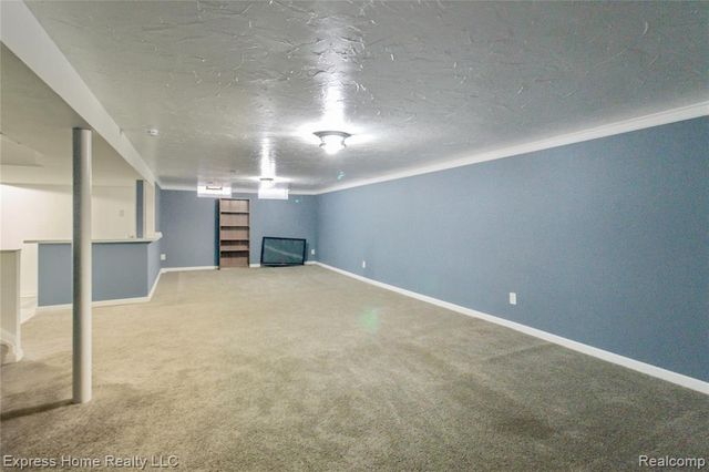 11085 Busch Avenue, Warren, MI 48089