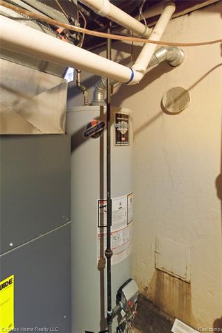 11085 Busch Avenue, Warren, MI 48089