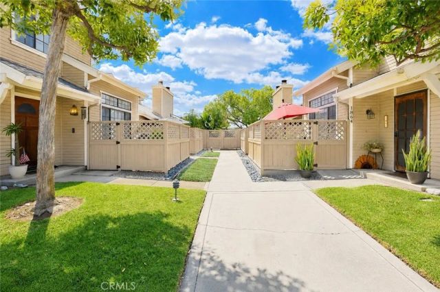 1872 W Falmouth, Anaheim, CA 92801