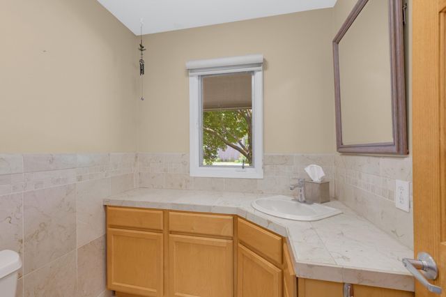 13513 Colfax Avenue S, Burnsville, MN 55337
