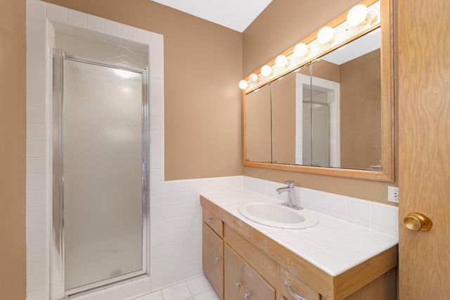 13513 Colfax Avenue S, Burnsville, MN 55337