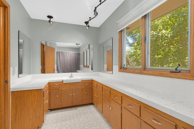 13513 Colfax Avenue S, Burnsville, MN 55337