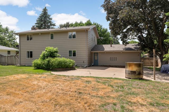 13513 Colfax Avenue S, Burnsville, MN 55337