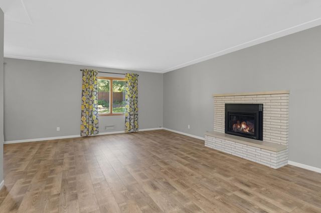 13513 Colfax Avenue S, Burnsville, MN 55337