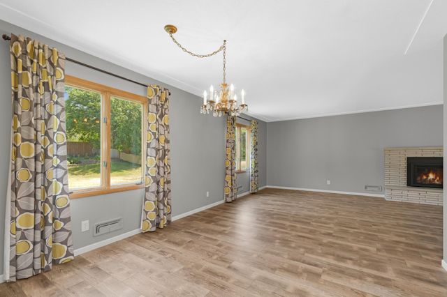 13513 Colfax Avenue S, Burnsville, MN 55337