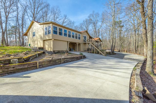 737 Miller Cove Road, Signal Mountain, TN 37377