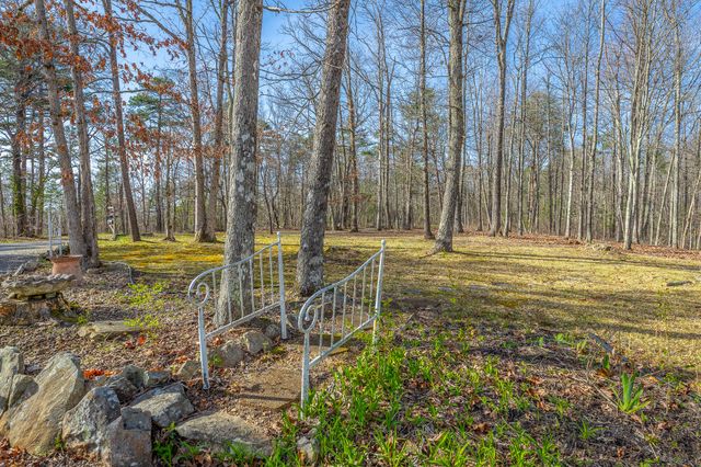 737 Miller Cove Road, Signal Mountain, TN 37377