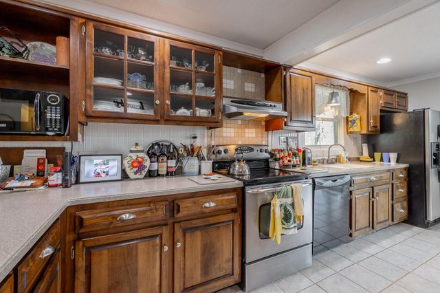 737 Miller Cove Road, Signal Mountain, TN 37377