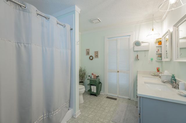 737 Miller Cove Road, Signal Mountain, TN 37377