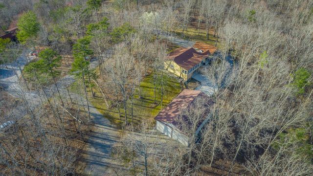 737 Miller Cove Road, Signal Mountain, TN 37377