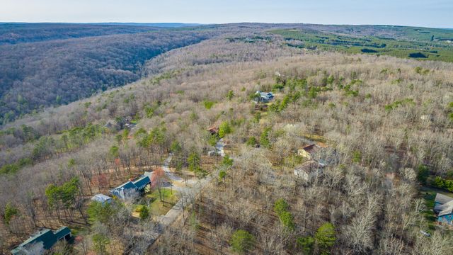737 Miller Cove Road, Signal Mountain, TN 37377