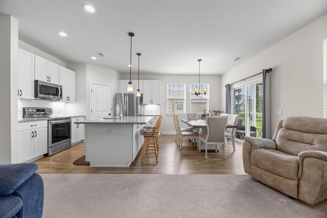 1365 Deercreek Drive, Manning, SC 29102