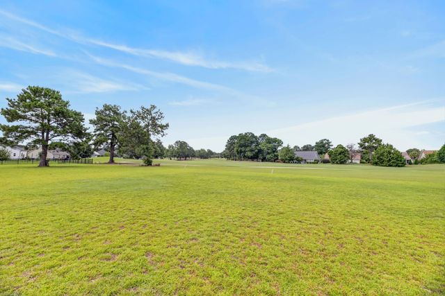 1365 Deercreek Drive, Manning, SC 29102