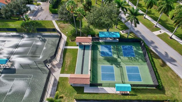7669 Springwater Place 102, Boynton Beach, FL 33437