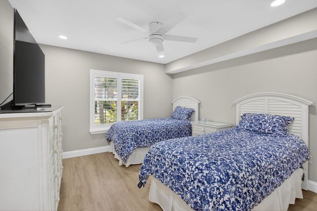 7669 Springwater Place 102, Boynton Beach, FL 33437