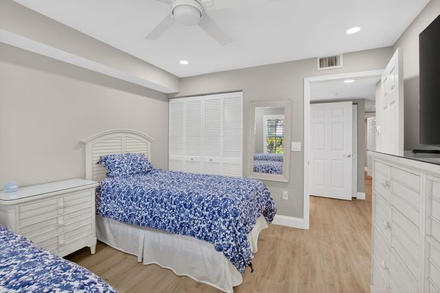 7669 Springwater Place 102, Boynton Beach, FL 33437
