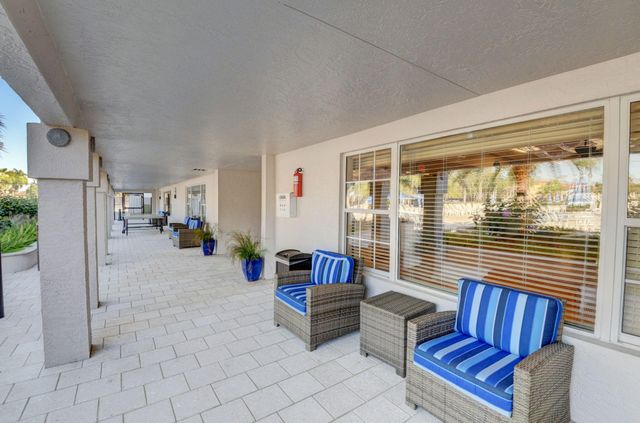7669 Springwater Place 102, Boynton Beach, FL 33437