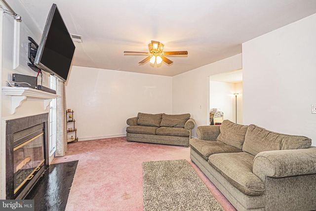 123 ETNAM ST, Winchester, VA 22602
