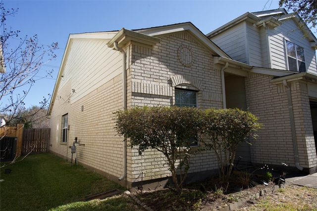 10307 Sugarbridge Trail, Sugar Land, TX 77498