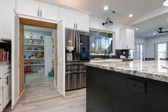 9751 N Farm Road 205, Fair Grove, MO 65648