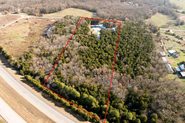 9751 N Farm Road 205, Fair Grove, MO 65648