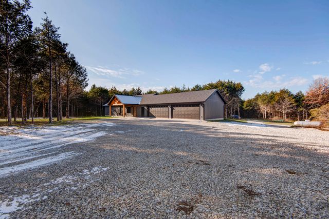 9751 N Farm Road 205, Fair Grove, MO 65648