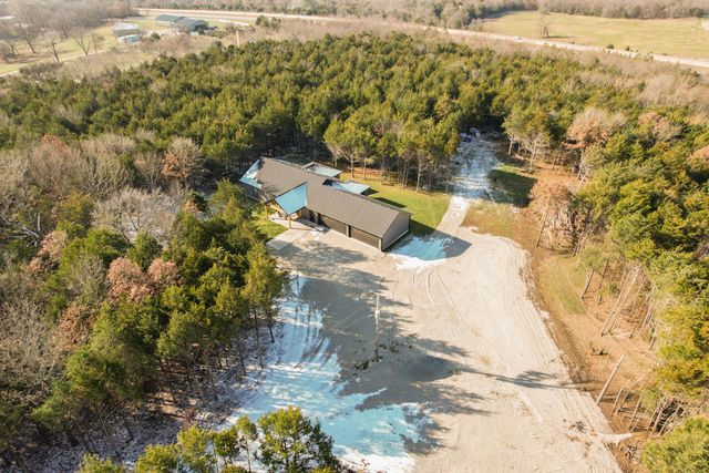 9751 N Farm Road 205, Fair Grove, MO 65648