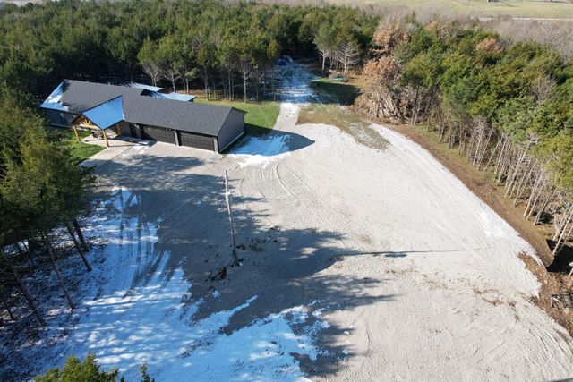 9751 N Farm Road 205, Fair Grove, MO 65648