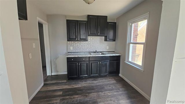 19587 Waltham Street, Detroit, MI 48205