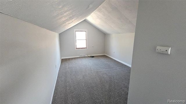 19587 Waltham Street, Detroit, MI 48205
