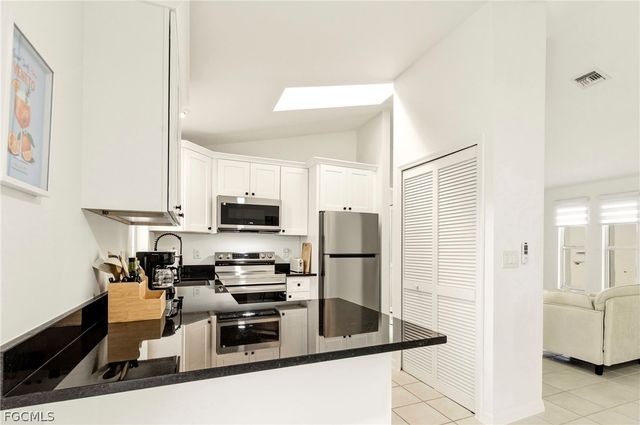 3019 SW 14th CT, Cape Coral, FL 33914