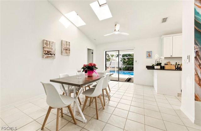 3019 SW 14th CT, Cape Coral, FL 33914